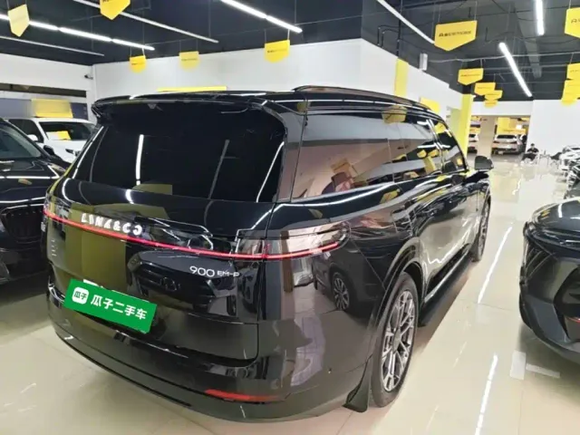 Lynk & Co 900 — Фото автомобиля 6