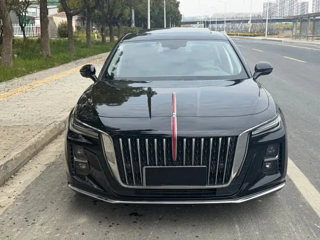 Hongqi H5 — Фото автомобиля 2