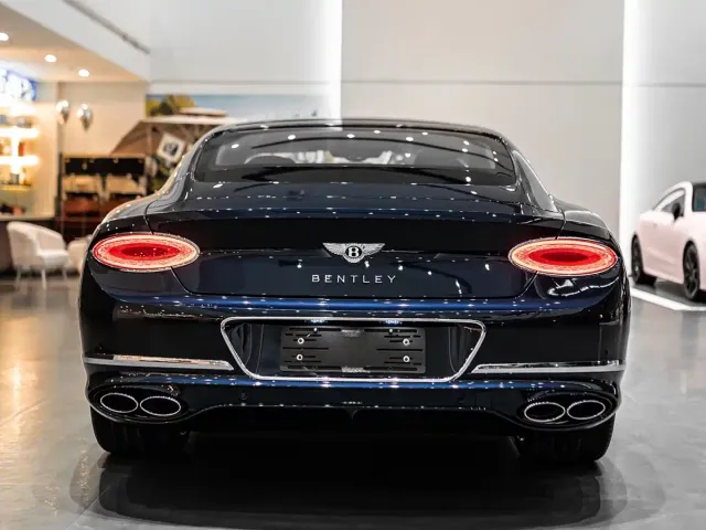 Bentley Continental — Фото автомобиля 10