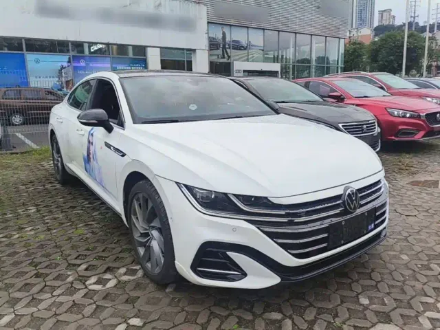 Volkswagen CC — Фото автомобиля 3