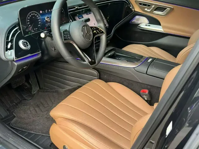Mercedes-Benz E-Class — Фото автомобиля 2