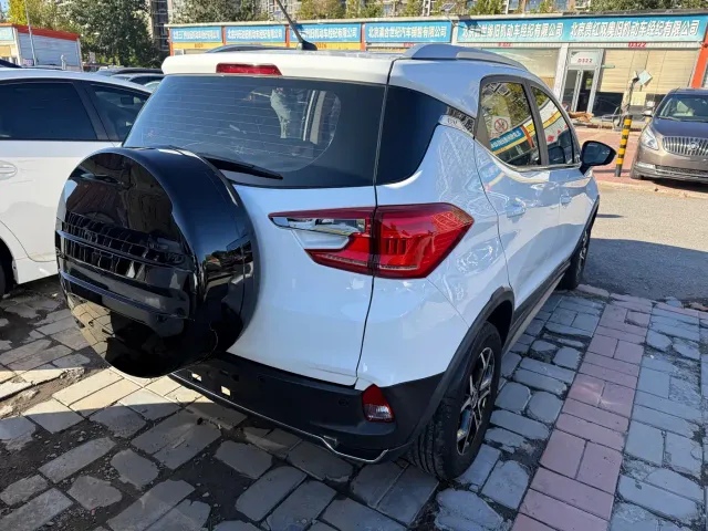 BYD Yuan Pro — Фото автомобиля 4