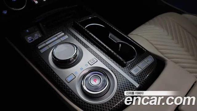 Genesis G80 RG3 — Фото автомобиля 12