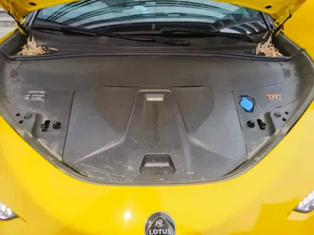 Lotus Eletre — Фото автомобиля 3