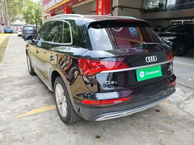 Audi Q5L — Фото автомобиля 4