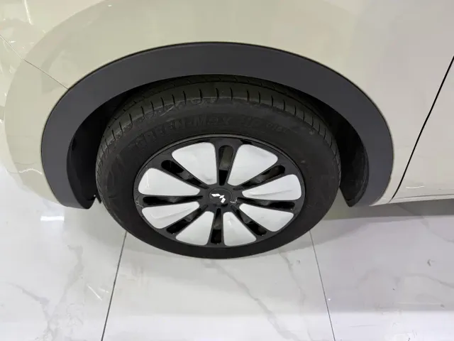 Wuling Bingo — Фото автомобиля 20