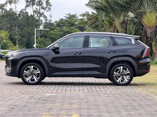 Geely Boyue L — Фото автомобиля 5