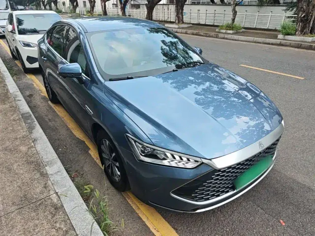 BYD Qin PLUS — Фото автомобиля 3