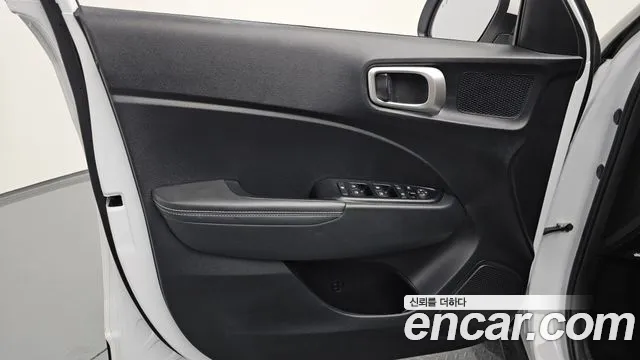 Hyundai Venue Venue 1.6 Premium — Фото автомобиля 24