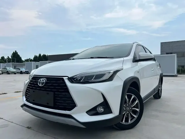Фотография автомобиля — Toyota YARiS L Zhi Xuan