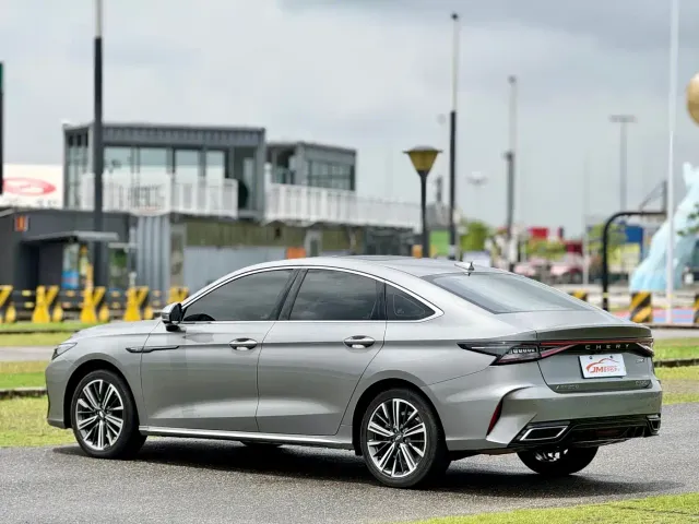 Chery Arrizo 8 — Фото автомобиля 5