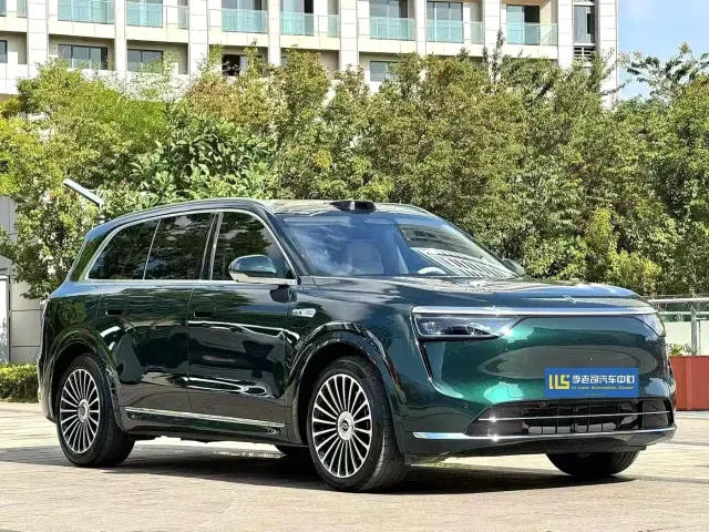 Aito M8 — Фото автомобиля 2
