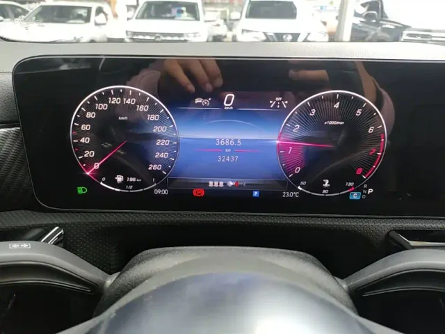 Mercedes-Benz A-Class — Фото автомобиля 11