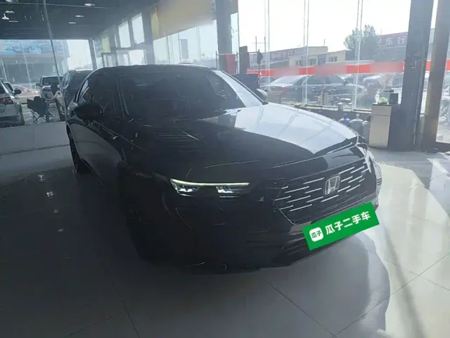 Honda Accord — Фото автомобиля 3