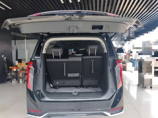 GAC Trumpchi M8 — Фото автомобиля 18