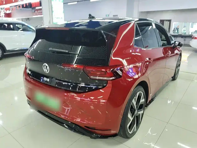 Volkswagen ID.3 — Фото автомобиля 6