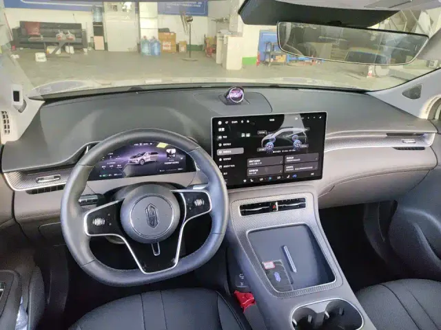 Shangjie SUV — Фото автомобиля 3