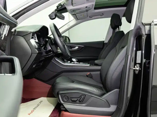 Audi Audi Q8 2023 55 TFSI Luxury Sport — Фото автомобиля 10
