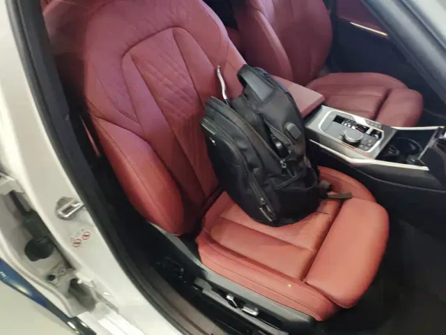 BMW 3 Series — Фото автомобиля 24