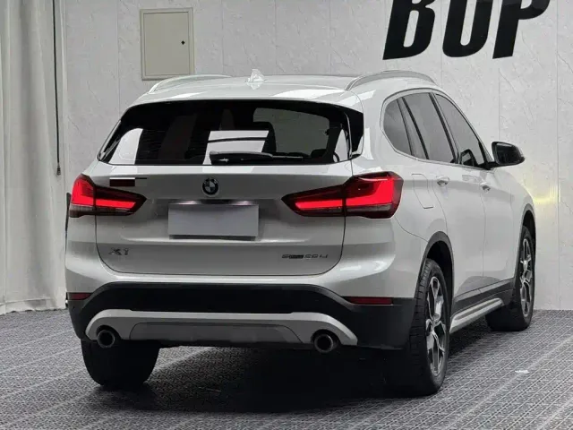 BMW X1 — Фото автомобиля 14