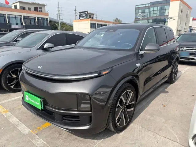 Фотография автомобиля — Li Auto L9