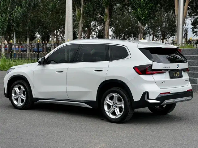 BMW X1 — Фото автомобиля 4