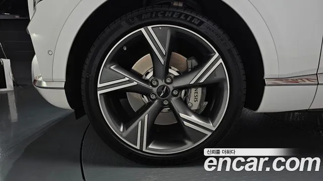 Genesis GV80 2.5T Бензин AWD — Фото автомобиля 5