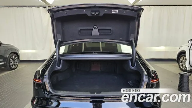 Hyundai Grandeur GN7 — Фото автомобиля 26
