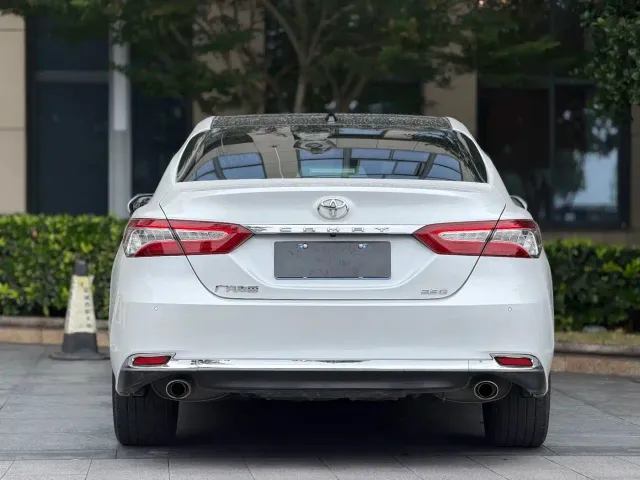 Toyota Camry — Фото автомобиля 9