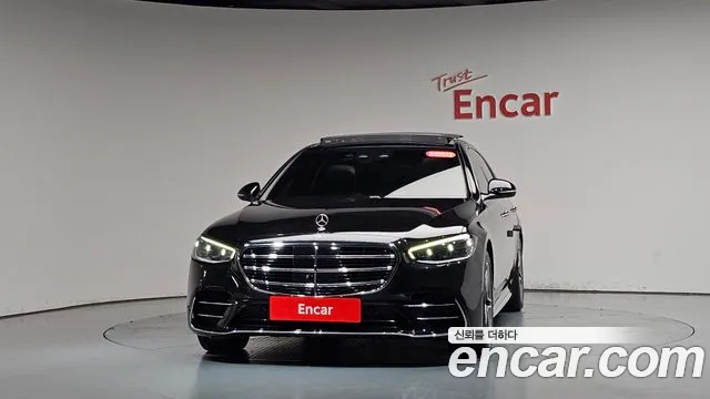 Mercedes-Benz S-Class — Фото автомобиля 2