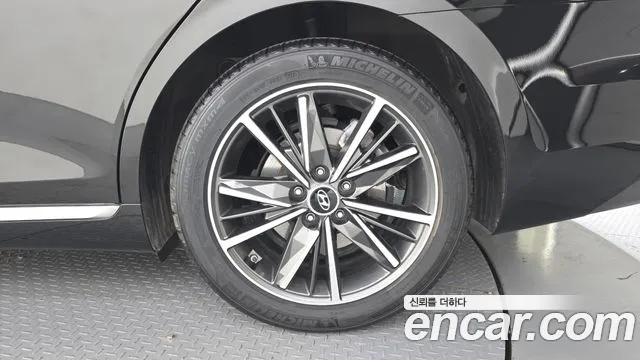 Hyundai Grandeur Grandeur (New) — Фото автомобиля 6