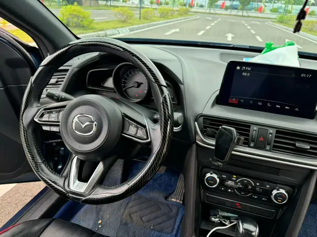 Mazda CX-4 — Фото автомобиля 8