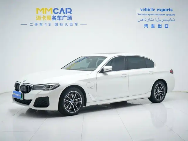 Фотография автомобиля — BMW 5 Series