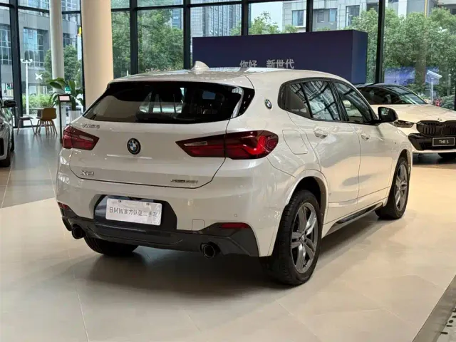 BMW X2 — Фото автомобиля 4
