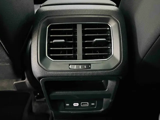 Volkswagen Tiguan L — Фото автомобиля 26