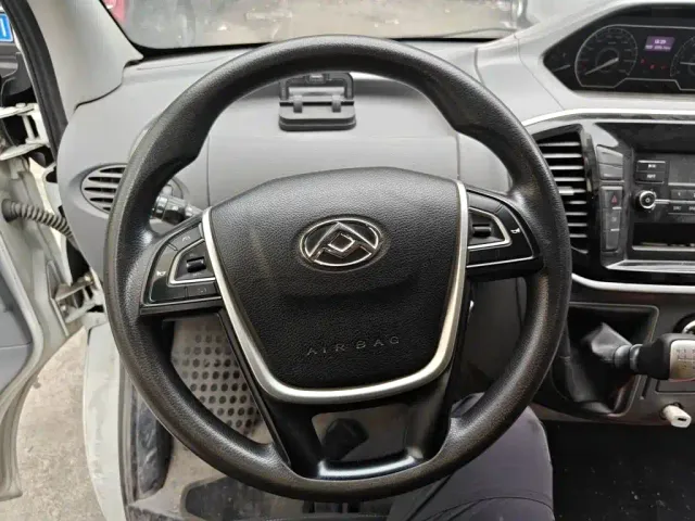 Maxus Xintu V80 — Фото автомобиля 2