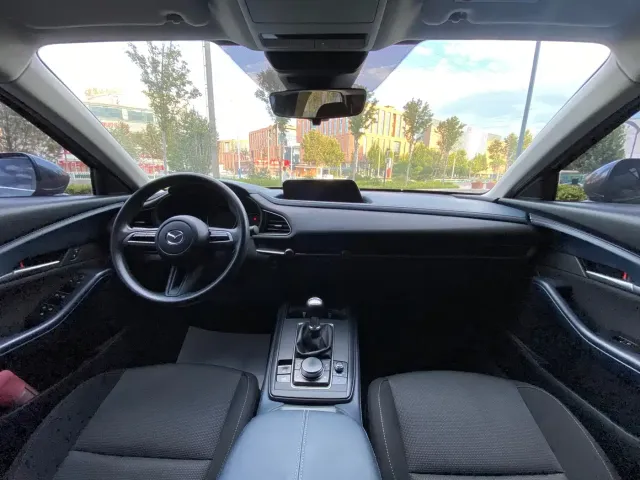 Mazda CX-30 — Фото автомобиля 5
