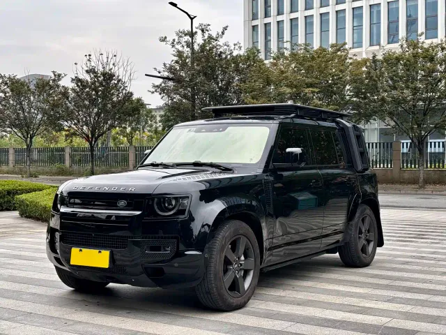 Фотография автомобиля — Land Rover Defender
