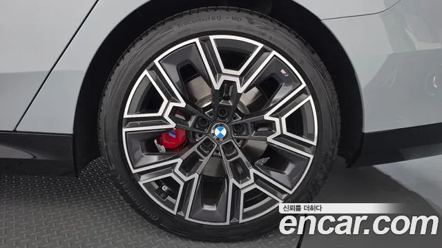 BMW 5 Series — Фото автомобиля 6