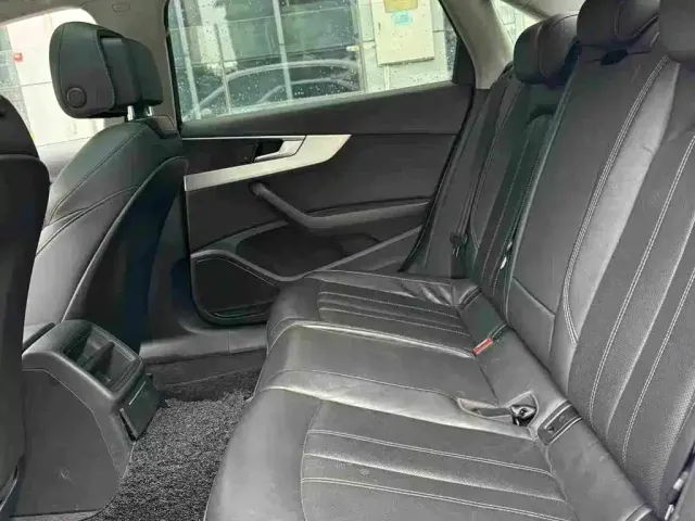 Audi A4L — Фото автомобиля 10
