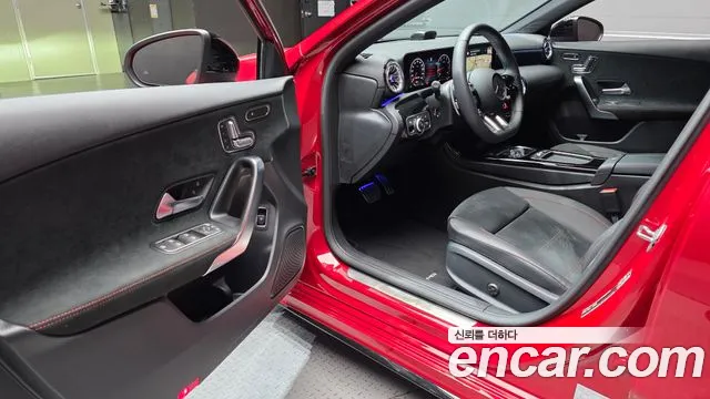 Mercedes-Benz A-Class W177 — Фото автомобиля 15