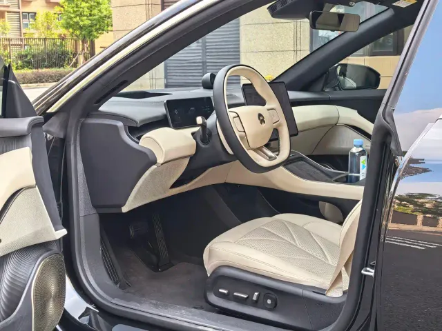Nio ET5 Touring — Фото автомобиля 10