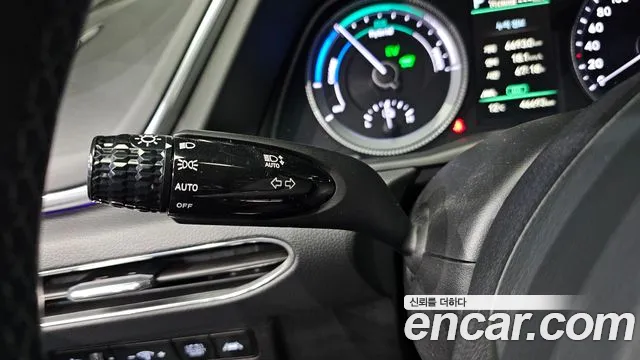 Hyundai Sonata — Фото автомобиля 30