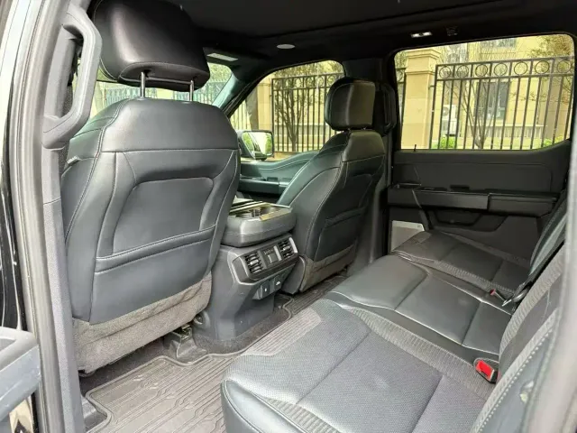 Ford F-150 Raptor — Фото автомобиля 6