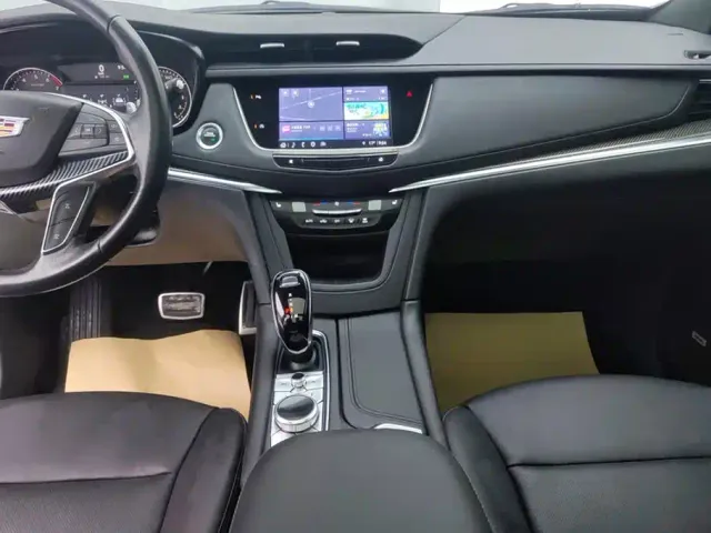 Cadillac XT5 — Фото автомобиля 13