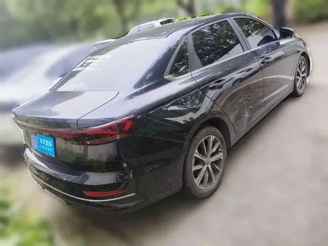 Geely Emgrand — Фото автомобиля 2