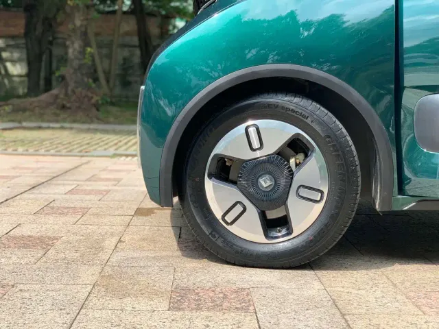 Baojun KiWi EV — Фото автомобиля 10