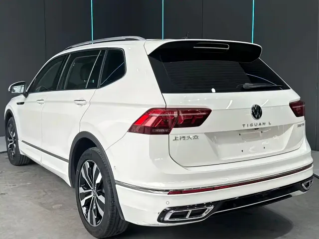 Volkswagen Tiguan L — Фото автомобиля 8