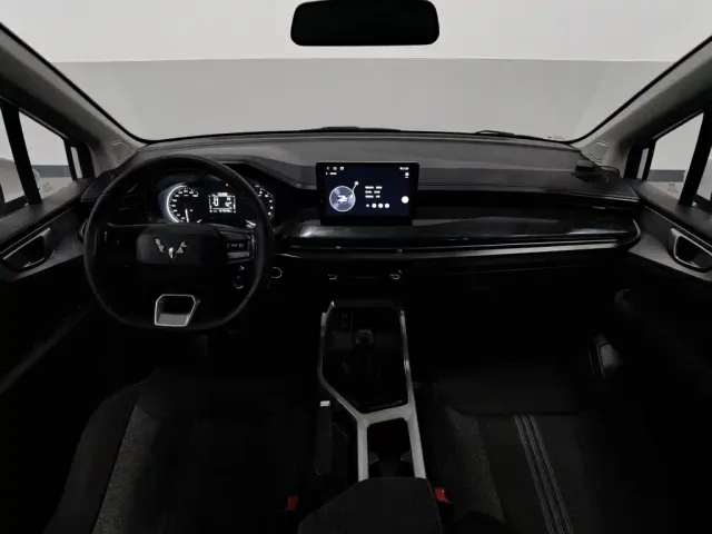 Wuling Jiachen — Фото автомобиля 5