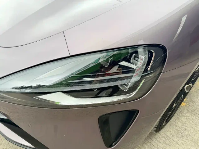 Xiaomi SU7 — Фото автомобиля 17